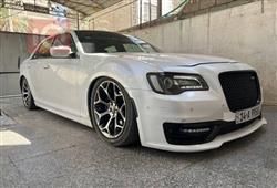 کرایسلەر 300